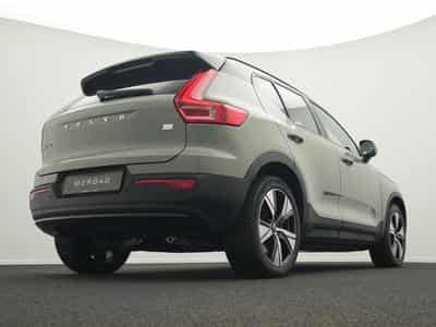 Volvo XC40 P8 Twin Pure Electric AWD R-Design Recharge (2021) - Foto 11