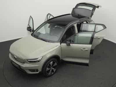 Volvo XC40 P8 Twin Pure Electric AWD R-Design Recharge (2021) - Foto 14