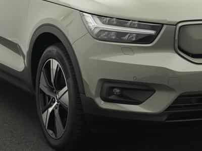 Volvo XC40 P8 Twin Pure Electric AWD R-Design Recharge (2021) - Foto 9
