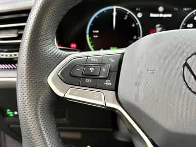 VW Touareg 3.0 R 4Motion eHybrid 462 CV **360°** Susp. pneumatique ** C (2025) - Foto 11