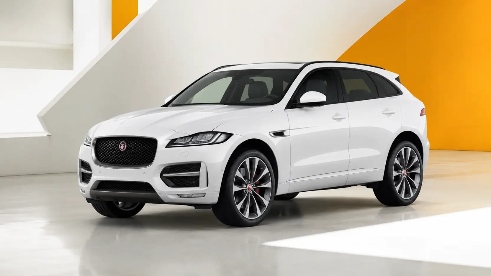 Jaguar F-PACE num ambiente contemporâneo no Luxemburgo