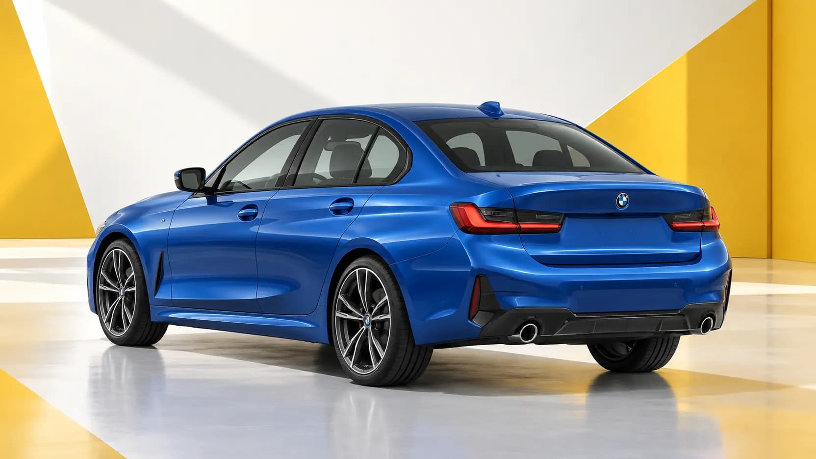 BMW 320 vu de trois quarts arrière