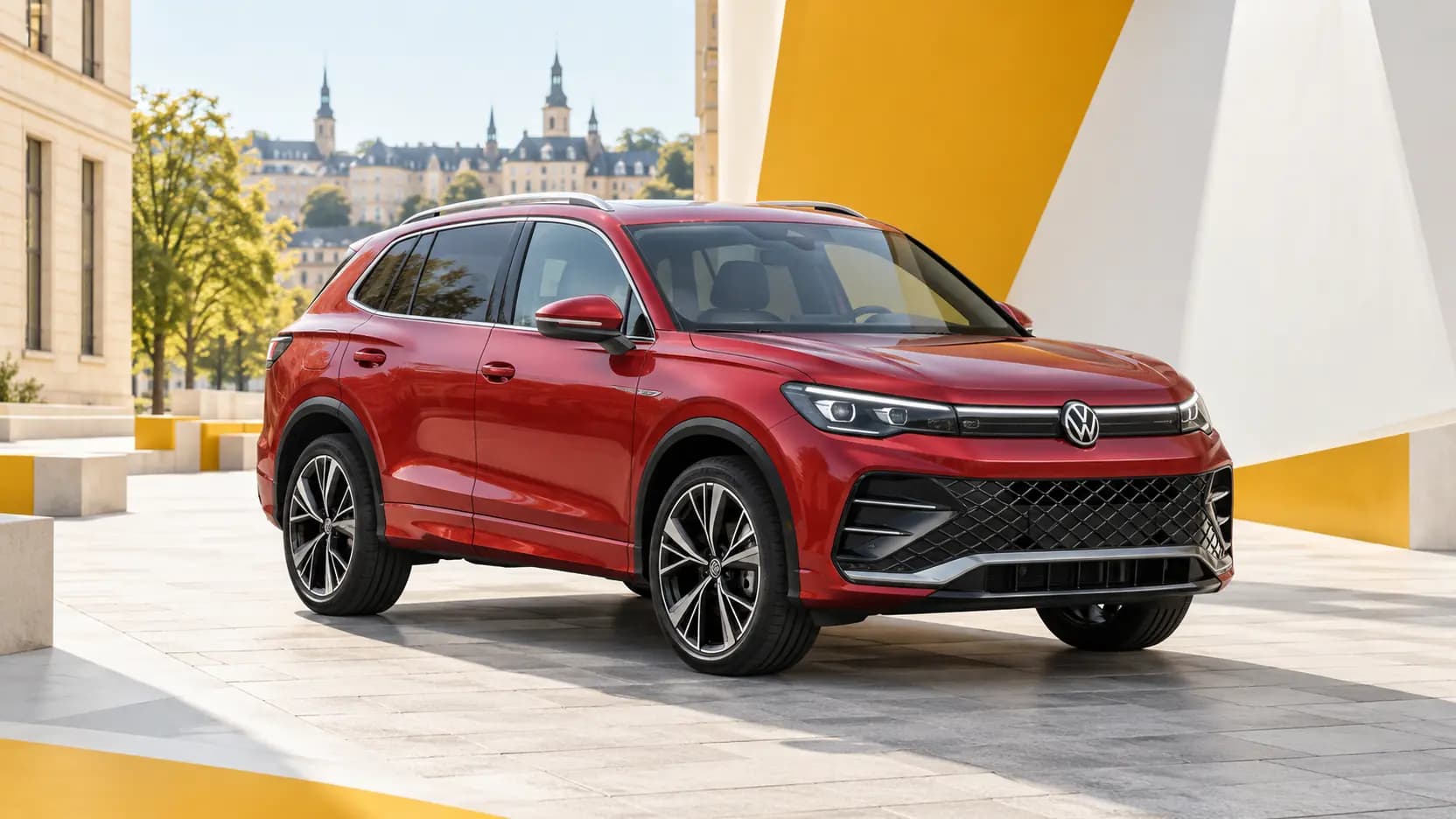 Volkswagen Tiguan stationnée dans un cadre quotidien au Luxembourg