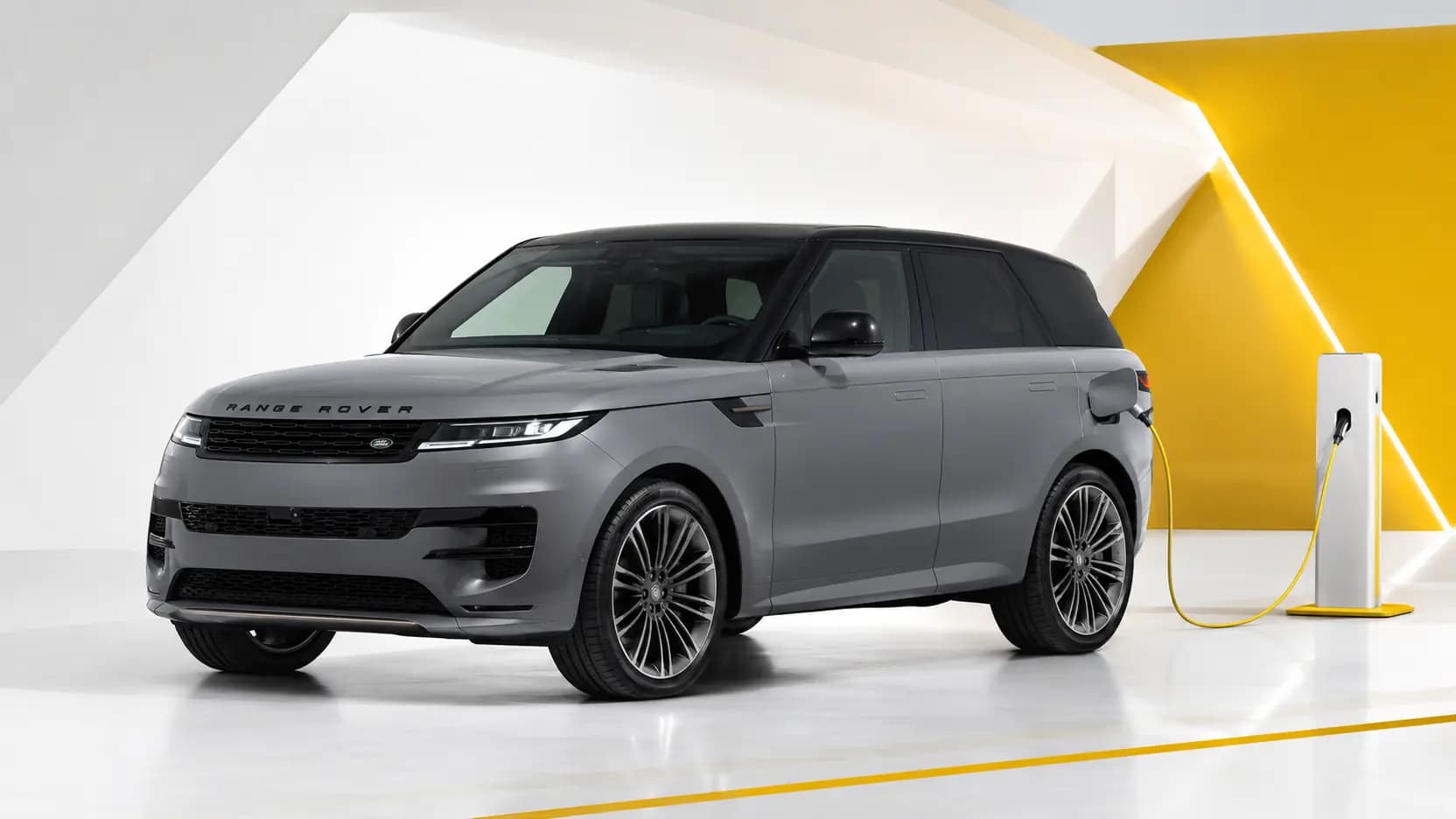 Modèle Land Rover électrifié, branché ou prêt pour une conduite efficiente