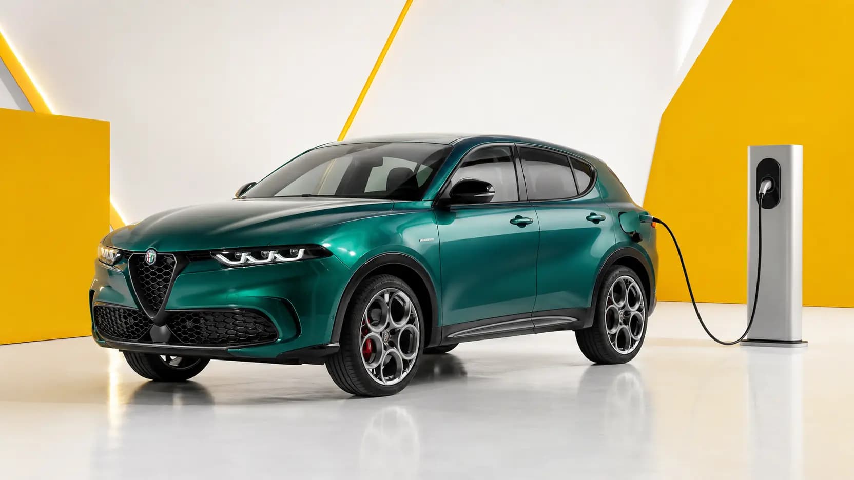 Alfa Romeo electrified model connected or ready for efficient driving