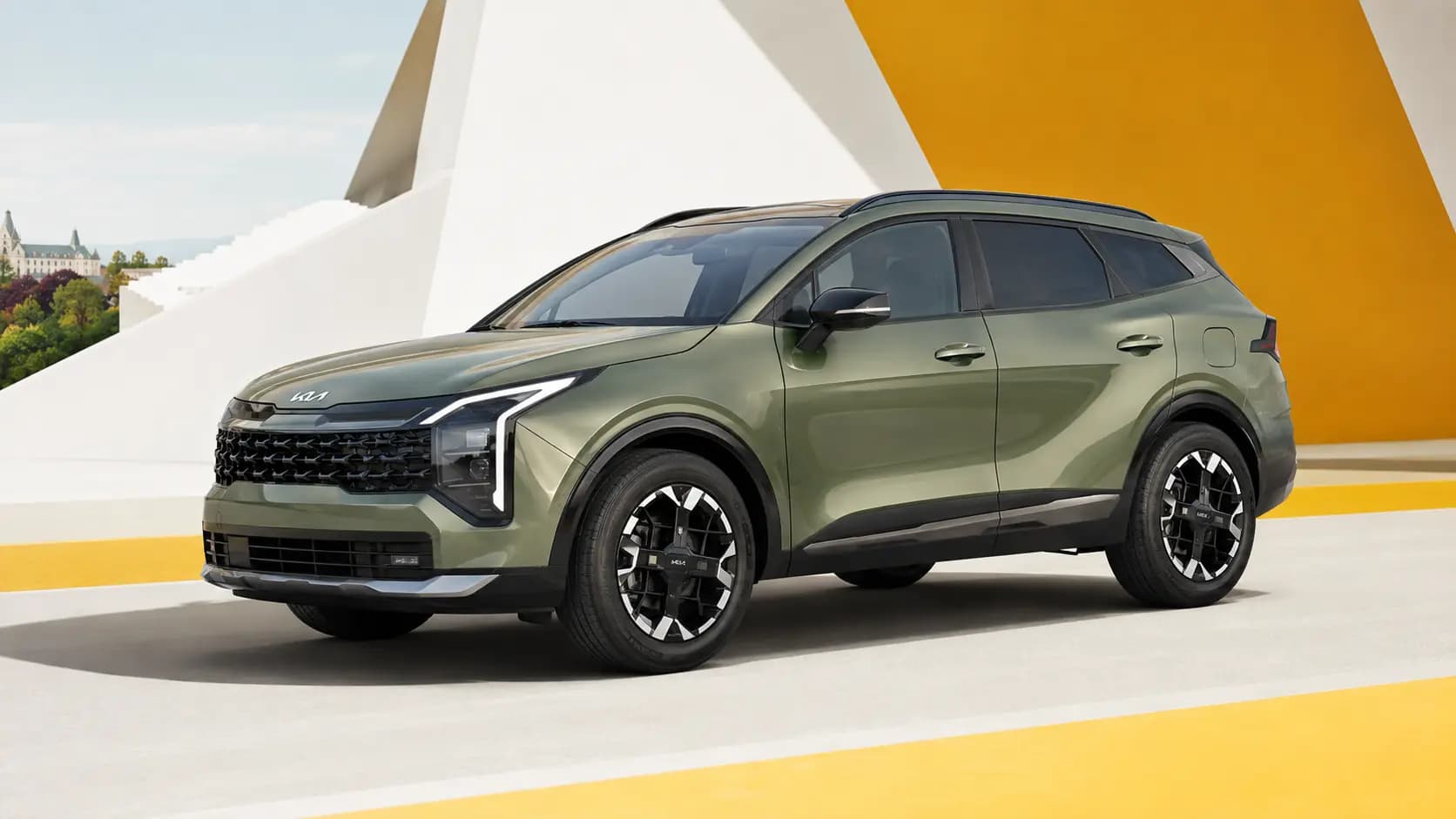 Automóvel familiar Kia numa estrada no Luxemburgo