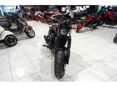 Hyosung Aquila BOBBER V-TWIN (2024) - Foto 2