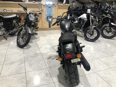 Hyosung Aquila BOBBER V-TWIN (2024) - Foto 3