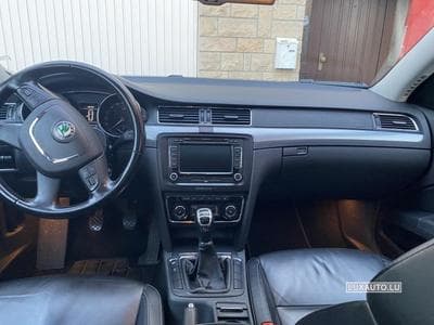 Skoda Superb 1.8 TSi (2009) - Foto 2