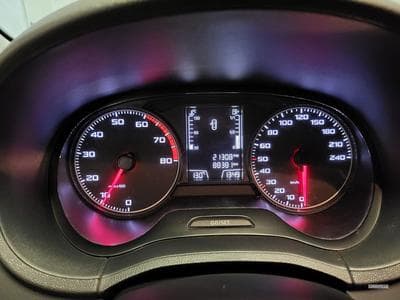 Seat Ibiza 1.0 (2017) - Foto 10