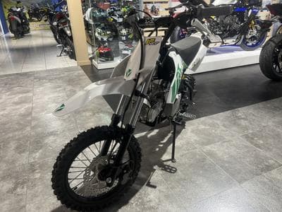 YCF Lite F (2024) - Foto 2