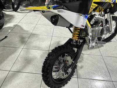 YCF Pilot F S Démarreur électrique (2024) - Photo 3