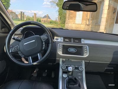 Land-Rover Range Rover Evoque 2.2 TD4 (2016) - Photo 4