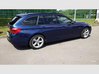 BMW 320 Touring XdA 190 Sport Line xDrive (2018) - Photo 2