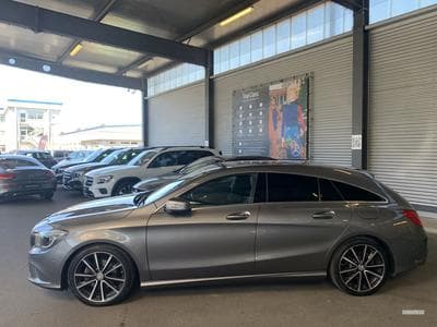 Mercedes CLA 220 Shooting Brake 220 Cdi Urban 7G-DCT (2015) - Foto 10
