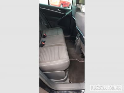 VW Tiguan 2.0 Tdi 177 R-Line 4Motion DSG (2015) - Foto 13