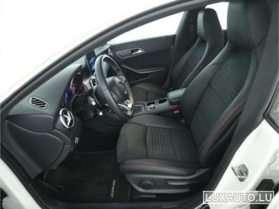 Mercedes CLA 180 180 AMG Line (2015) - Foto 4