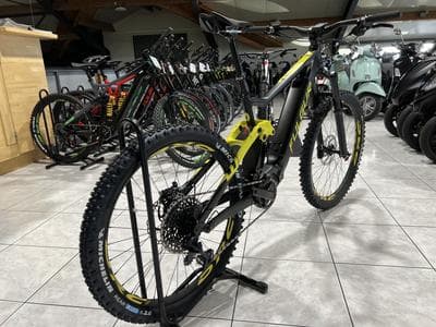 TORA  Rock Shox Yari