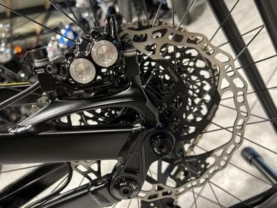 TORA  Rock Shox Yari