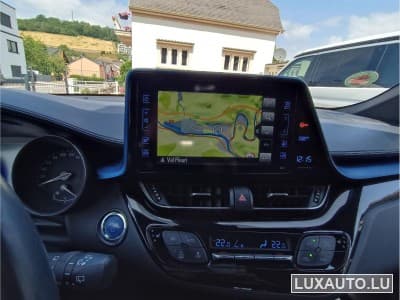 Toyota C-HR 122H CULT 2WD E-CVT (2019) - Photo 9