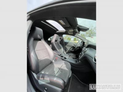 Mercedes CLA 220 AMG Line (2016) - Foto 10