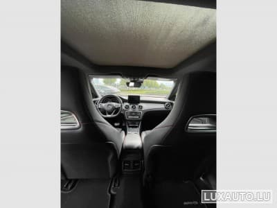 Mercedes CLA 220 AMG Line (2016) - Foto 4