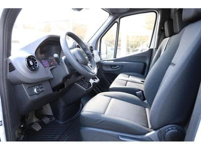 Mercedes Sprinter 315 Kasten L2 FWD (2023) - Foto 6