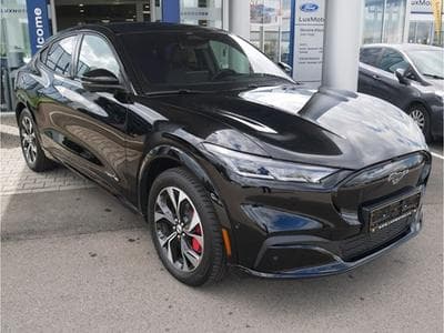 Ford Mustang Mach-E (2023) - Photo 2