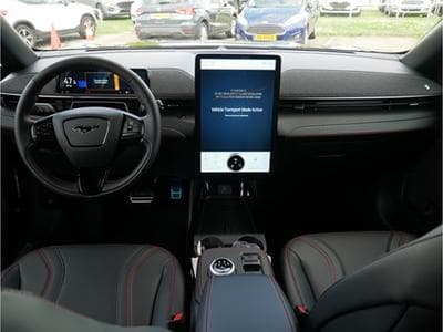 Ford Mustang Mach-E Premium AWD 76kWh Standard Range 269CV/198kW - A1 (2023) - Foto 2