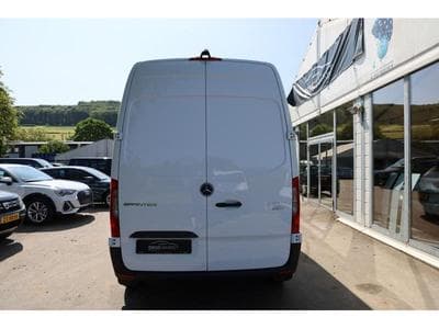 Mercedes Sprinter 315 Kasten L2 FWD (2023) - Foto 13