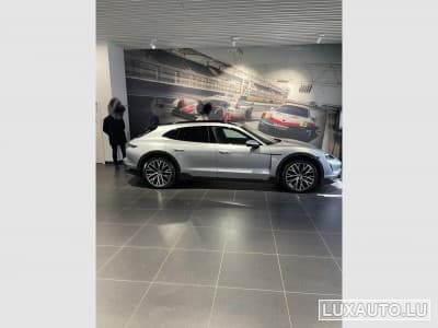 Porsche Taycan 4S Cross Turismo (2022) - Foto 2