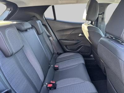 Peugeot 2008 II Allure Pack (2023) - Foto 10