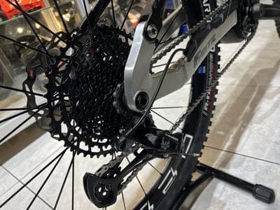 XEF 1.8 SPORT ALU BR