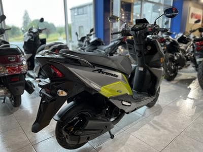 Suzuki Avenis 125 (2024) - Photo 6