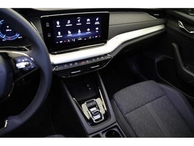 Skoda Octavia Style (2023) - Photo 8