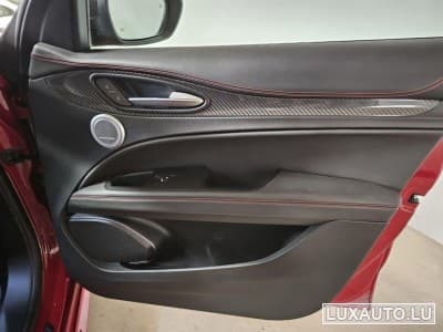 Alfa-Romeo Stelvio Estrema (2022) - Foto 10