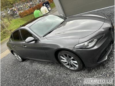 Alfa-Romeo Giulia MY22 Sprint 2.0 TB 200 AT (2022) - Foto 1