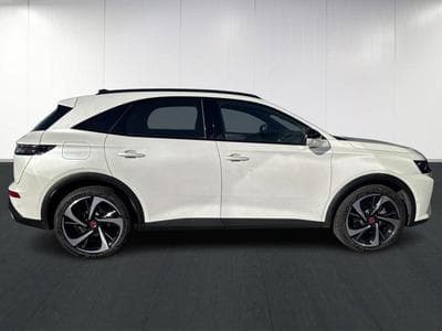 DS Automobiles DS7 E-Tense 300 Performance Line + (2023) - Photo 8