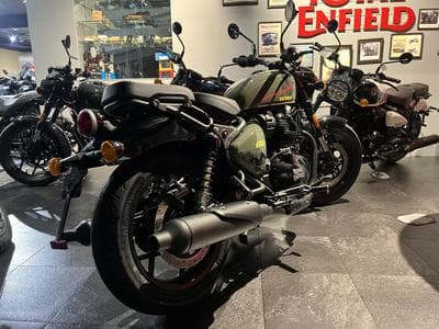 Royal Enfield Shotgun 650 green drill (2024) - Foto 2