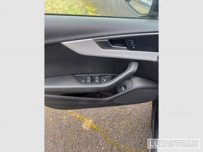 Audi A4 S-LINE (2017) - Foto 11