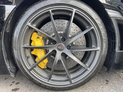 McLaren 720S COUPE 4.0 V8 BITURBO 720 PERFORMANCE CARBON (2018) - Photo 14