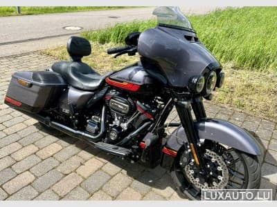 Harley-Davidson CVO Street Glide 117 cui (2020) - Foto 1
