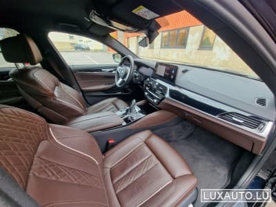 BMW 530 Sports M package (2022) - Photo 6