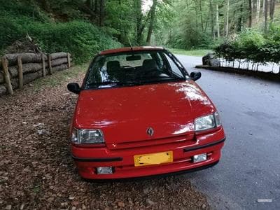 Renault Clio 1.4 RT (1995) - Foto 1