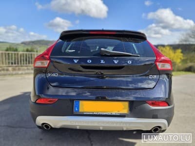 V40