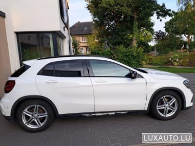 Mercedes GLA 180 AMG Line / night edition (2018) - Foto 2