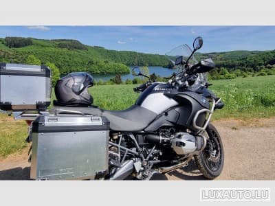 BMW R Triple Black (2012) - Photo 1