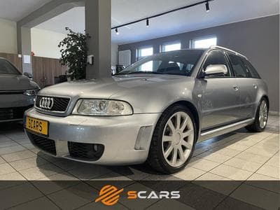 Audi RS4 2.7 quattro 381cv (2000) - Foto 1