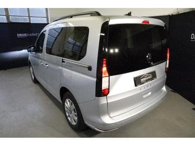 VW Caddy V Life (2024) - Photo 3