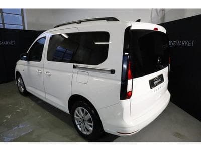 VW Caddy Life (2024) - Photo 9